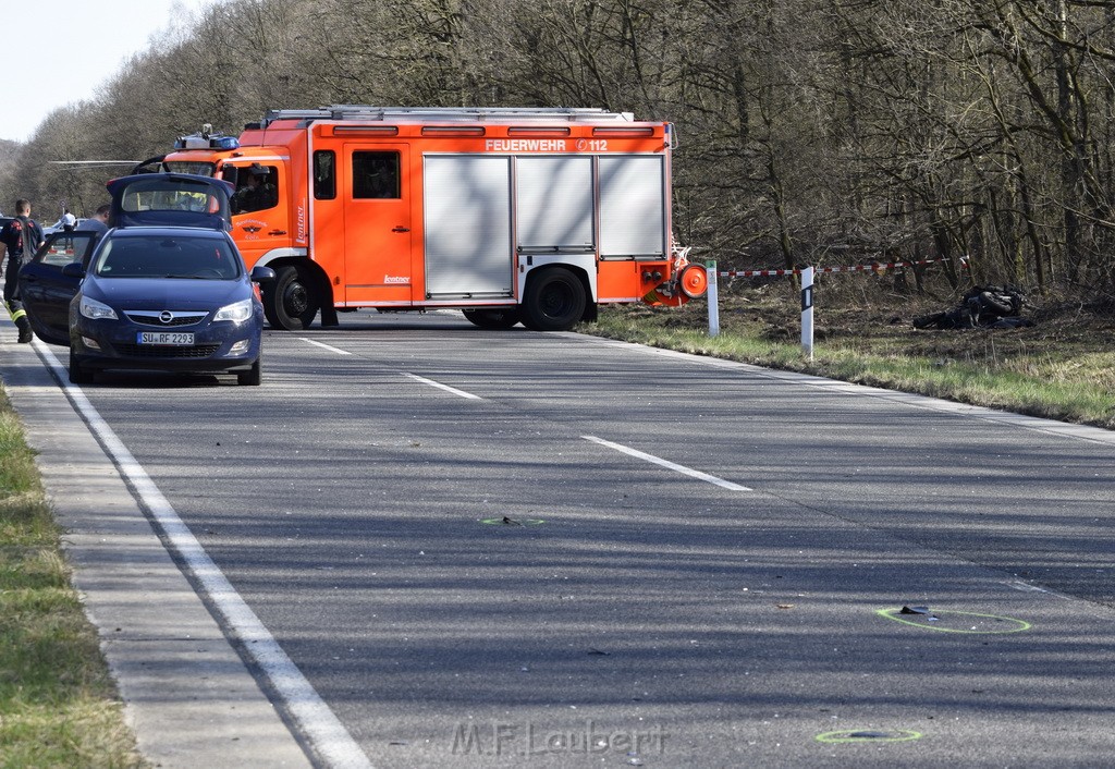 Schwerer VU Krad Fahrrad Koeln Porz Alte Koelnerstr P080.JPG - Miklos Laubert